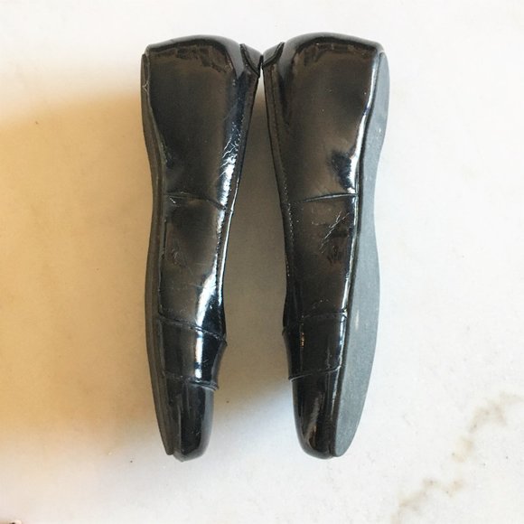 Nicole shiny black patent ballet flats / shoes with buttons - Picture 8 of 9